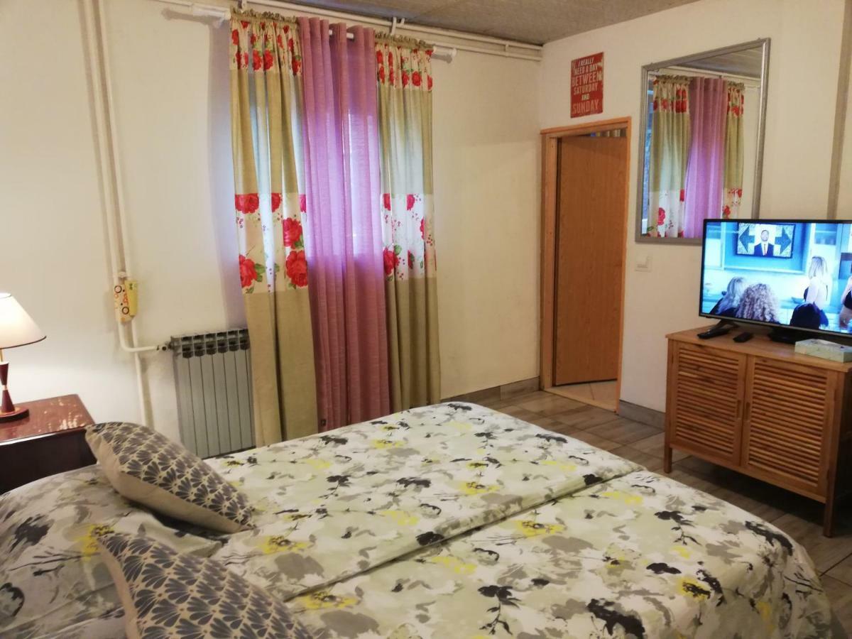 Teuta Apartment